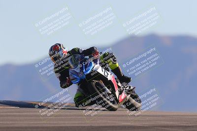 media/Nov-06-2023-Moto Forza (Mon) [[ce023d0744]]/3-Intermediate Group/Session 5 (Turn 9)/